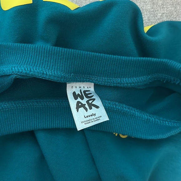 Zumba Happiness In Motion Sweatshirt - Picture 3 of 3